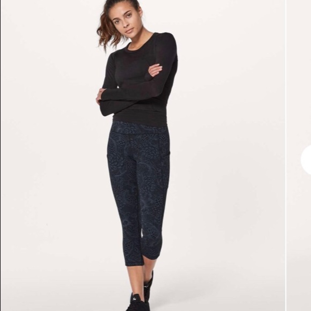 Lululemon Speed Up Crop (21”)  Nouveau Mach Blue